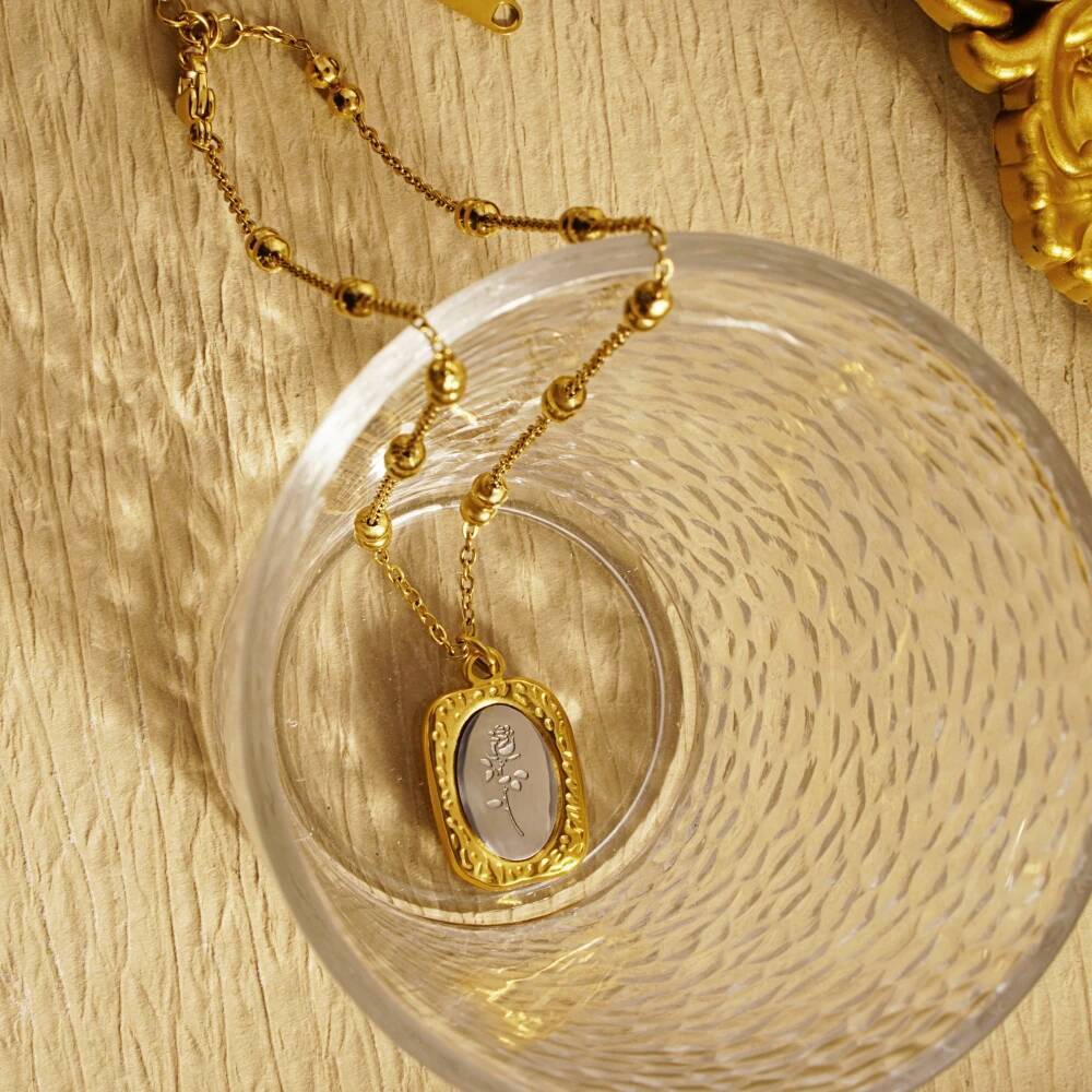 Coin Necklace Delicate - Naszyjnik ze stali nierdzewnej z zawieszką