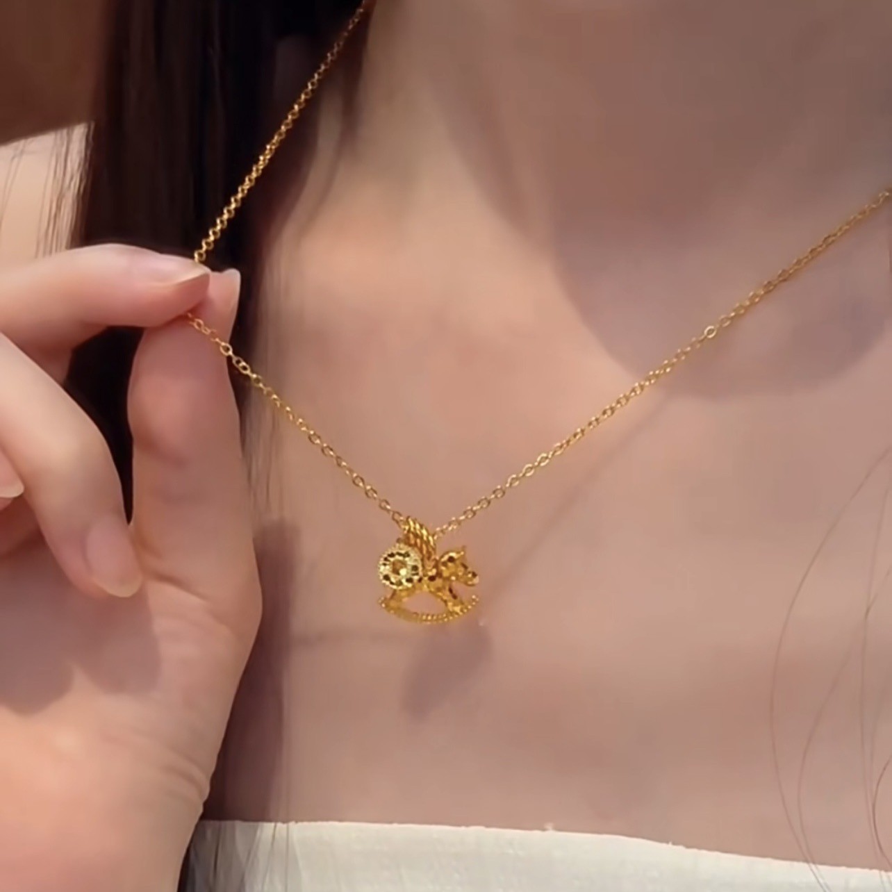 Błyszczący Naszyjnik z Zawiesz – Coin Necklace Delicate recenzja i cena