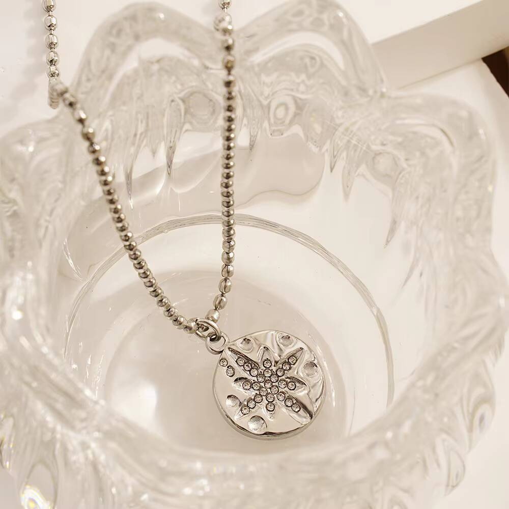 Delikatny naszyjnik damski ze  – Coin Necklace Delicate recenzja i cena